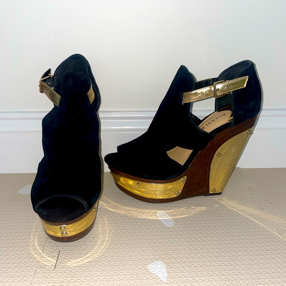 Gianni Bini Audrinah Cutout Suede Gold Plated Wooden Wedges. Never Worn